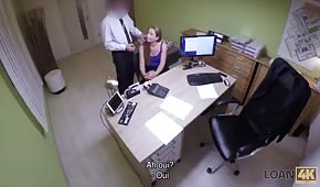 Hidden camera and fast sex in the office